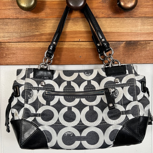 Coach signature Peyton carryall 14515 - Dec 2009 - Picture 4 of 17